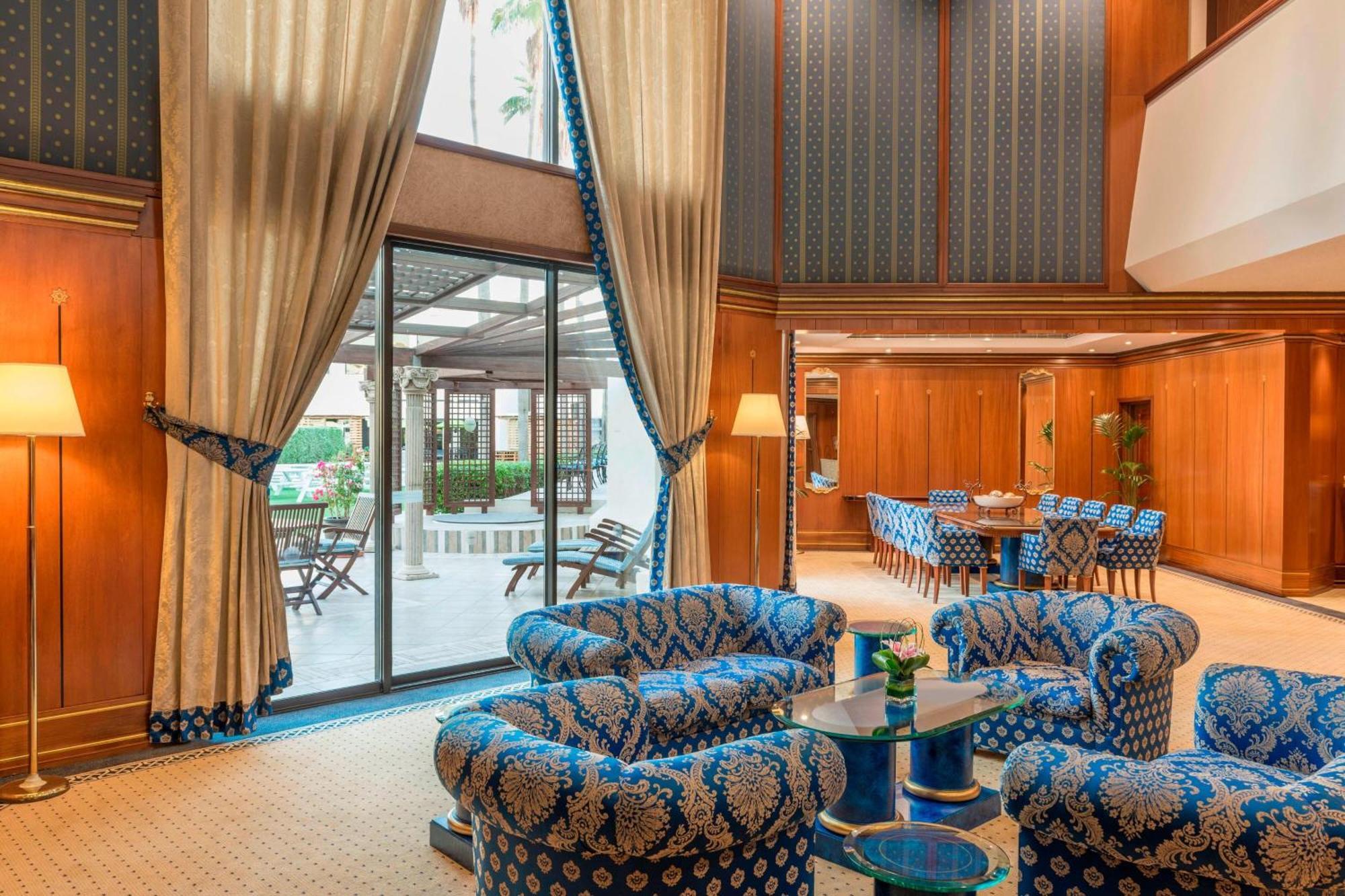 Le Meridien Dubai Hotel & Conference Centre Exterior foto Lobby