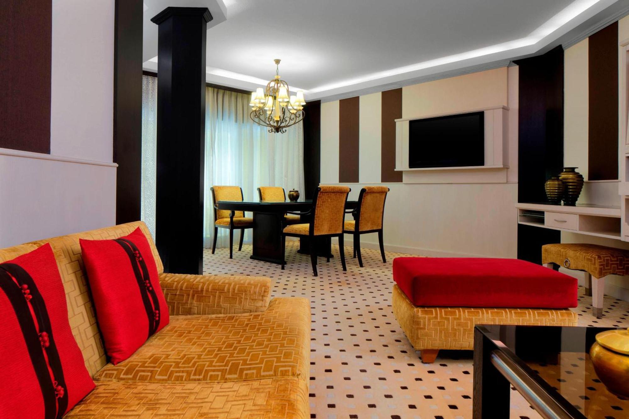 Le Meridien Dubai Hotel & Conference Centre Exterior foto Suite